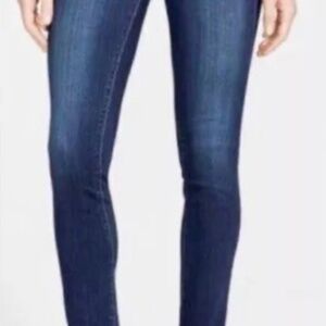 Paige Skyline Skinny Jeans in Dark Wash Denim- Size 30
